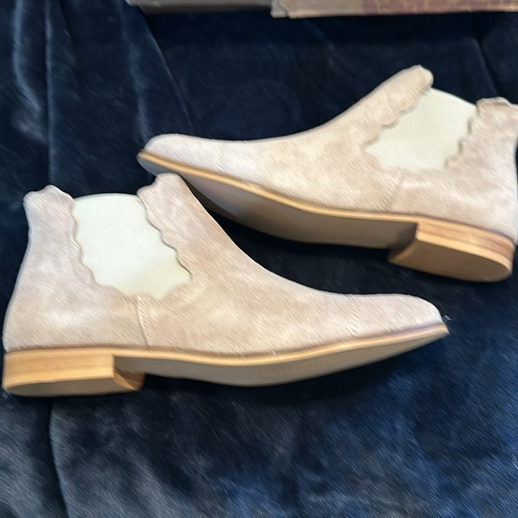 Brand New in package -Klub Nico suede ankle boots made in Spain - Picture 4 of 7